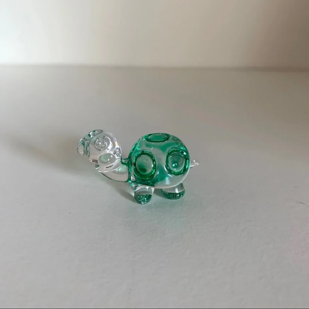 NWOT Glass turtle figurine